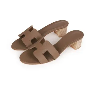 Hermès Oasis Sandals Etoupe Epsom Block Heels 41