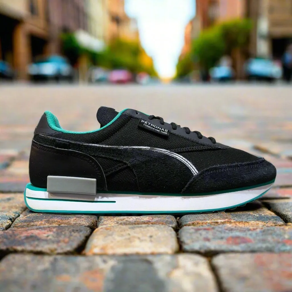 Mercedes-AMG Petronas F1 x PUMA Future Rider ‘Black’ Trainers Size UK 8.5 / EU 42.5 / US 9.5