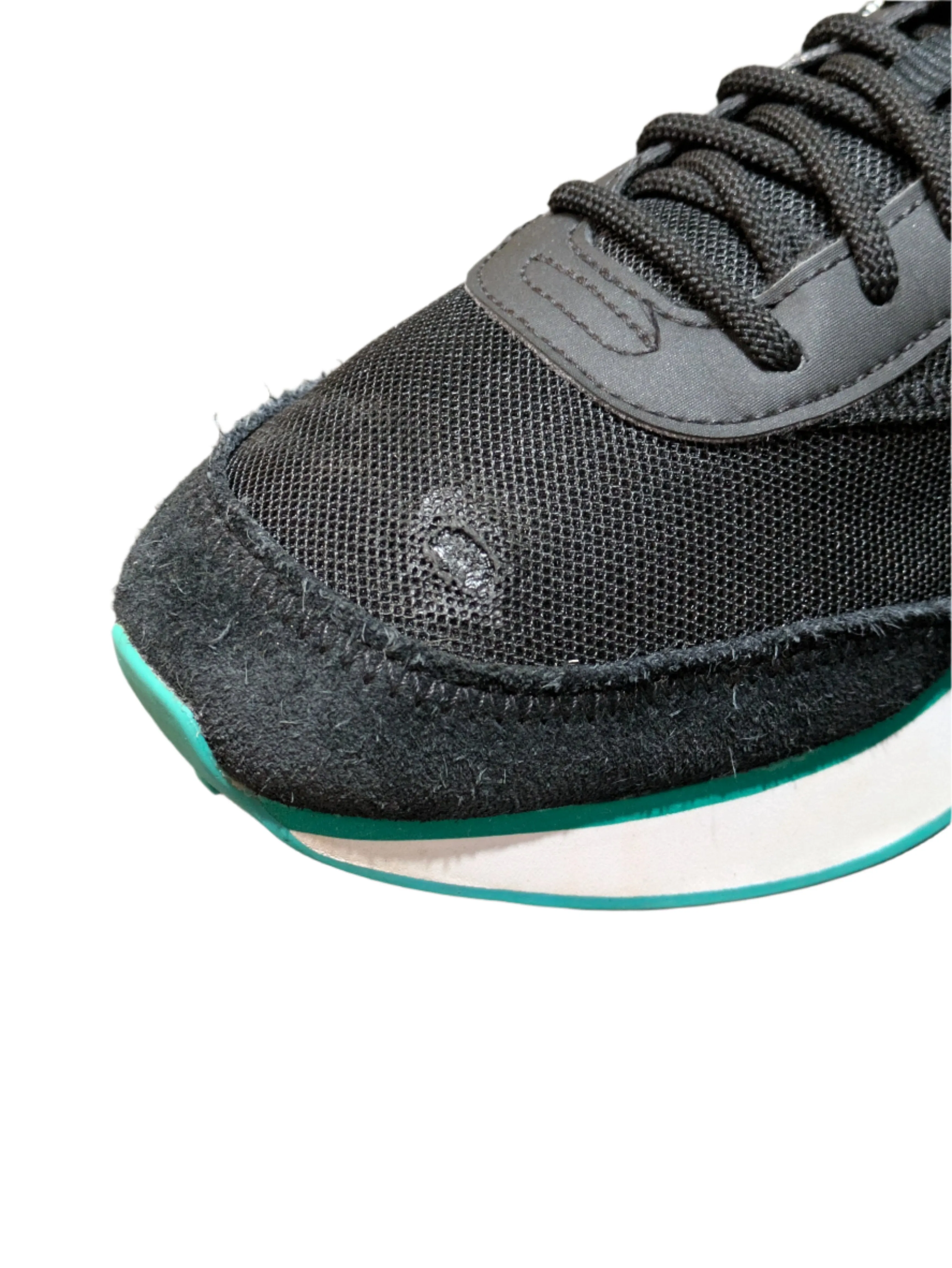 Mercedes-AMG Petronas F1 x PUMA Future Rider ‘Black’ Trainers Size UK 8.5 / EU 42.5 / US 9.5
