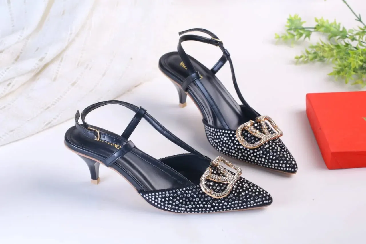 VLOGO SIGNATURE PUMPS - BLACK (SILVER)