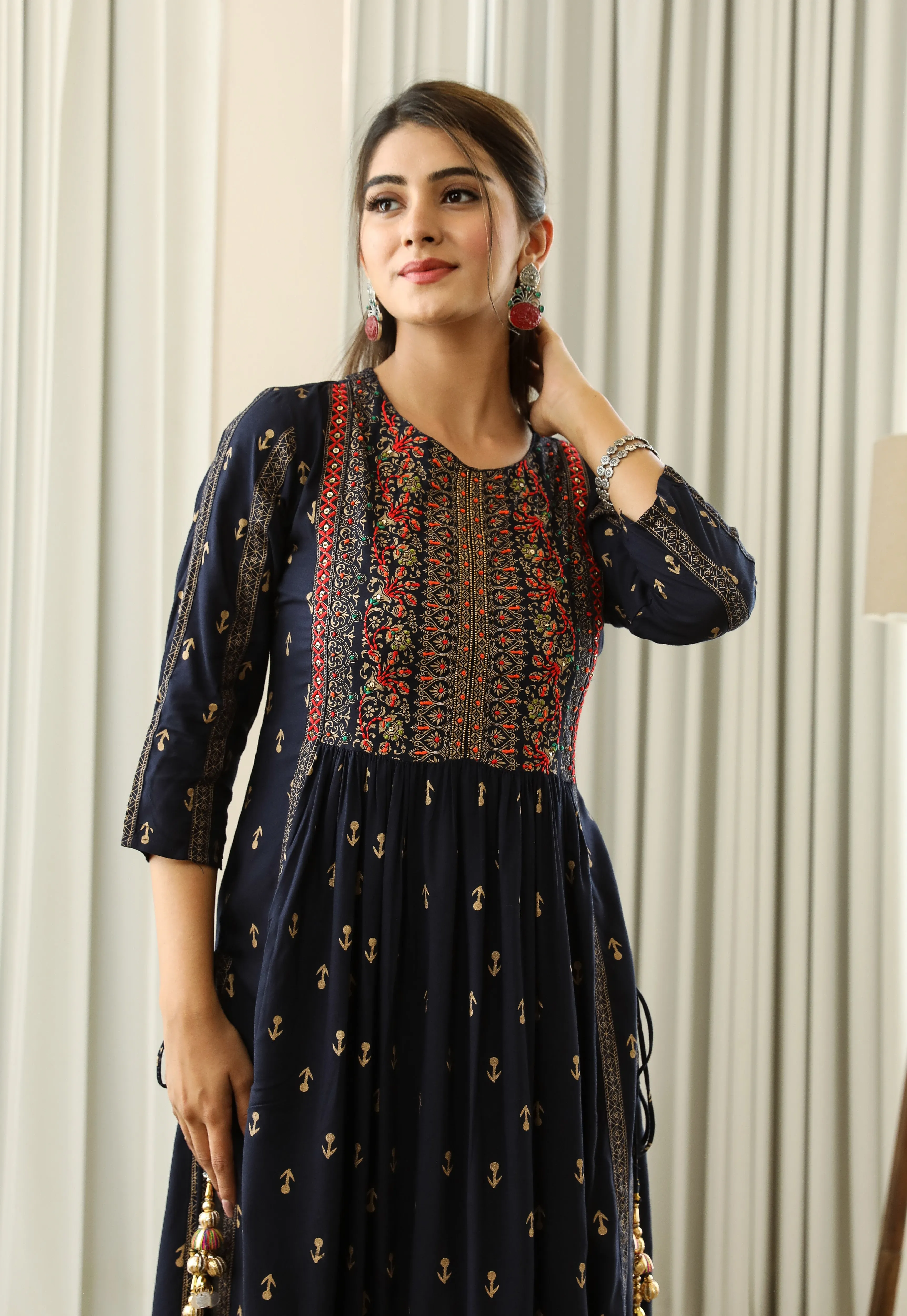 Women Nyara Cut Anarkali Blue Floral Kurta
