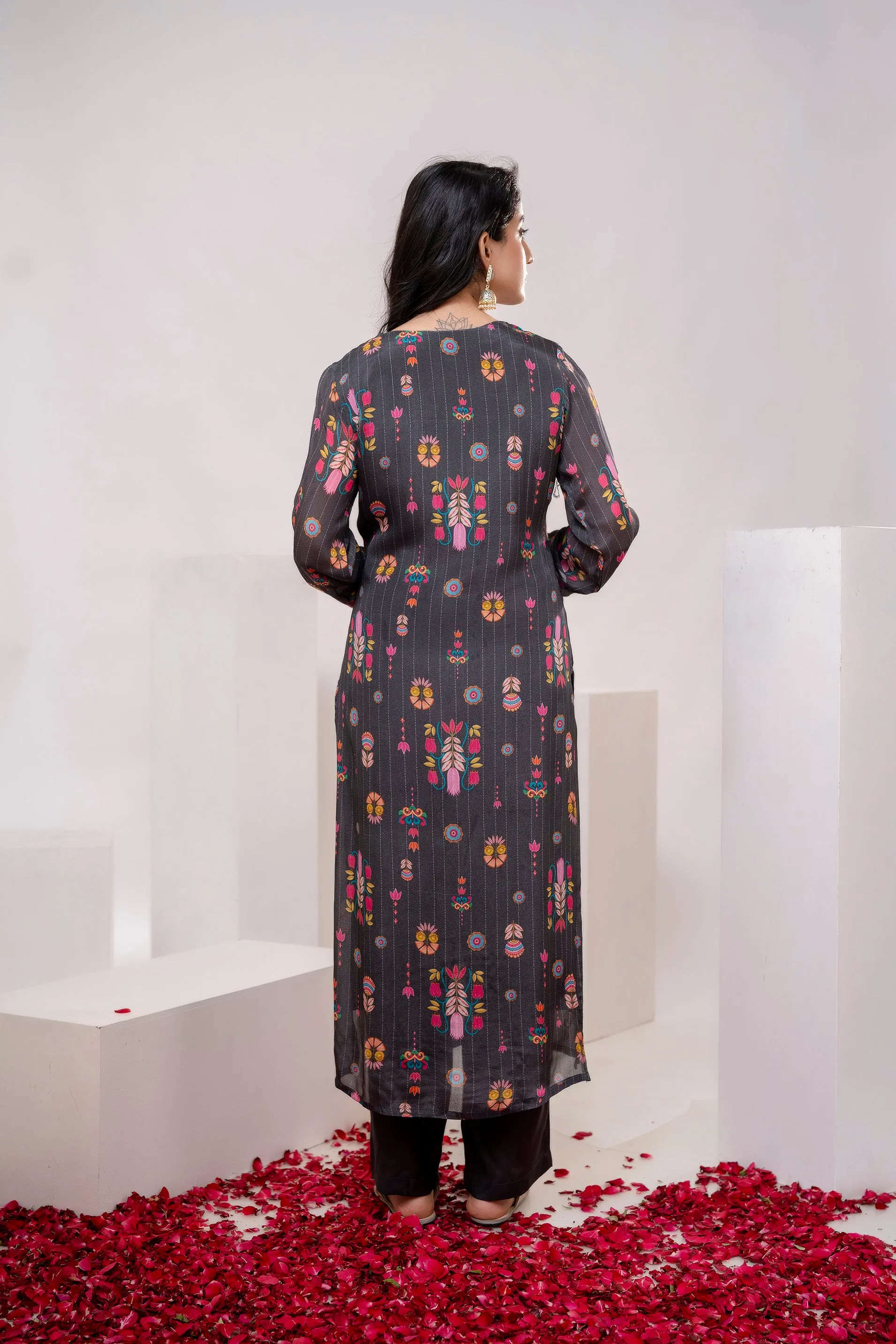 Women's Grey Chinon Kurta Pant and Dupatta Set
