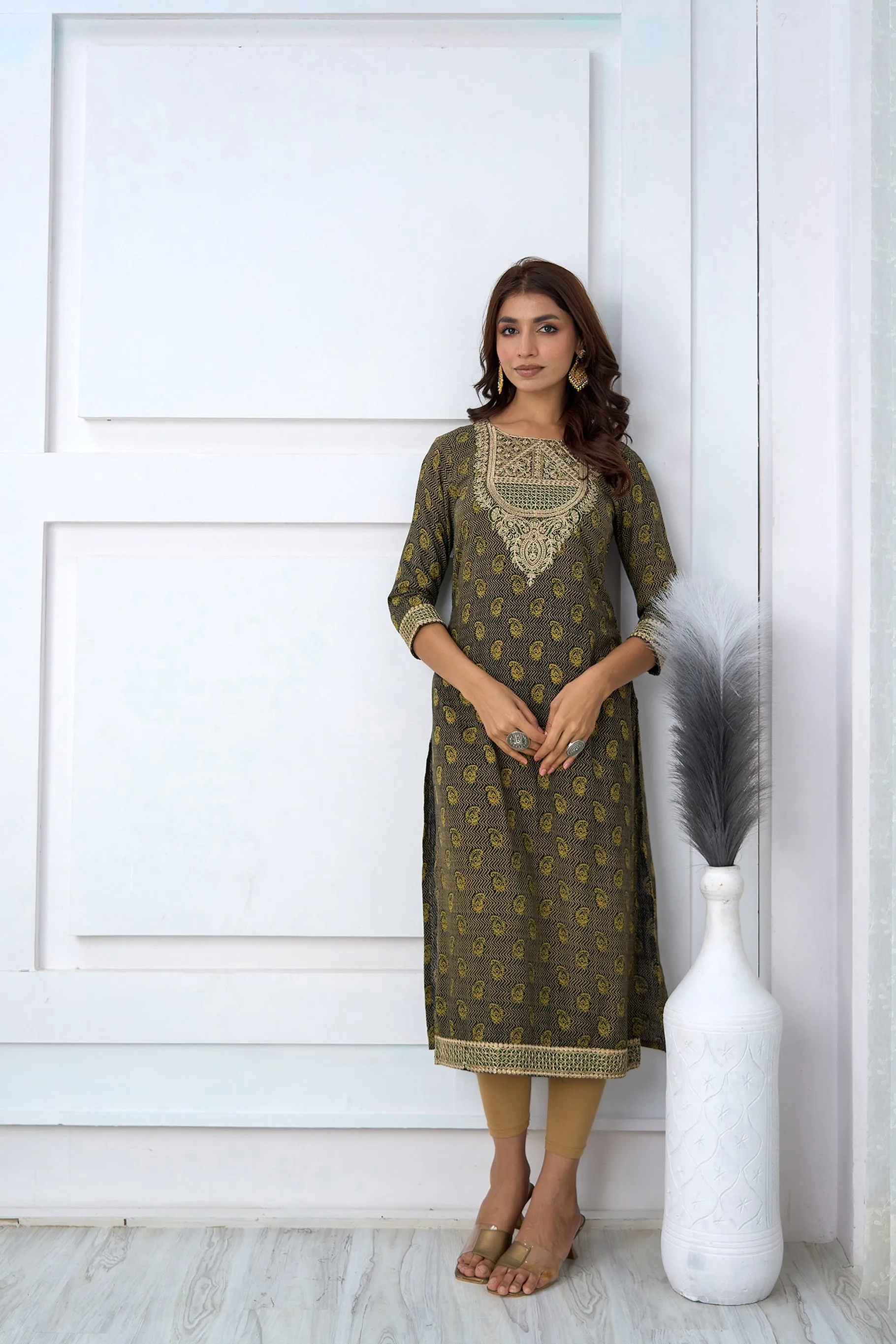 Womens Rayon Olive Green Straight Kurta
